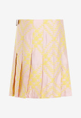 تنورة قصيرة بنقشة مربعات بقَصة مُتدرجة