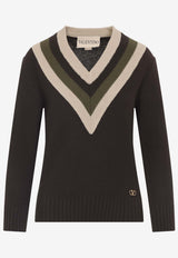 V-Neck Sweater in Wool and Cashmere