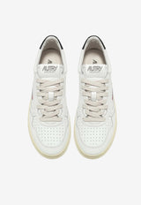Autry Medalist Leather Low-Top Sneakers White AULM-LL-22
