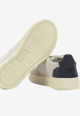 Autry Medalist Low-Top Sneakers White AULMTS29_2a901772-ee60-48df-8669-cd881d89f3b0