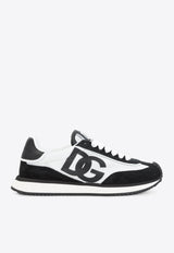 Low-Top Sneakers with Side-Logo