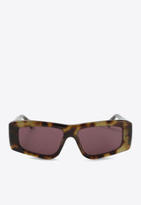 نظارة شمسية بشعار نصي وإطار مستطيل