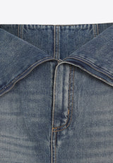 تنورة مطوية الخصر من الدنيم بطول منتصف الساق