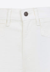 بنطال واسع من الأسفل برقعة شعار الماركة