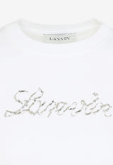 تي شيرت بتطريز شعار نصي