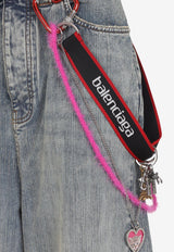 جينز واسع بحُلي