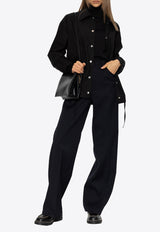 جاكيت بأزرار مع شعار مطبوع