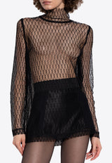 بلوزة من النسيج الشبكي بياقة مرتفعة