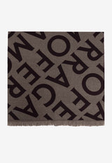 وشاح من الحرير بشعار الماركة