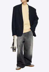 سويت شيرت برقبة دائرية ورقعة شعار الماركة