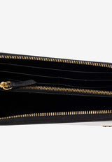 Chloè Iconic Logo Zip-Around Leather Wallet CH25SP488 O16-001