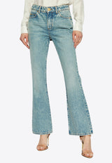 جينز واسع من الأسفل بشعار مُطرّز