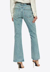 جينز واسع من الأسفل بشعار مُطرّز