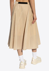 تنورة بطول منتصف الساق برقعة شعار الماركة بحزام