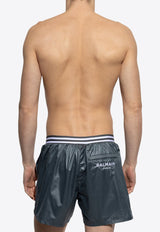 شورت سباحة بشعار مطبوع