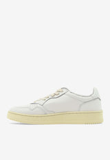 Autry Medalist Low-Top Sneakers White AULMLL15_86c70fda-2bc7-48ad-b973-8e72e5d7ed8b