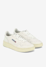 Autry Medalist Low Sneakers White AULMGG04_171d6b6b-ee06-4d1e-b1f2-2940175d322c