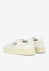 Autry Medalist Low-Top Sneakers White AULWGG04_159b2e5c-7950-4e98-86f4-a7d05b9279b9