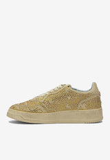Autry Medalist Studded Low-Top Sneakers Beige AULWNA03_f540a75e-480b-4a20-b886-26f89292a3ef