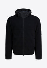 C.P. Company Metropolis Series Zipped Sweatshirt Black 19CLKN034A110427M999_5c9af98c-eada-4ef3-8ff8-c0d64dc38f14