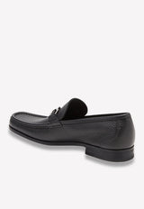 Salvatore Ferragamo Gancini Ornament Loafers in Calf Leather Black 029392 GRANDIOSO 642848 NERO