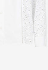 قميص بأجزاء متباينة من نمط مفرغ