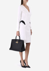 فستان ضيق بقَصة عنق V