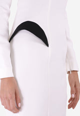 فستان ضيق بقَصة عنق V