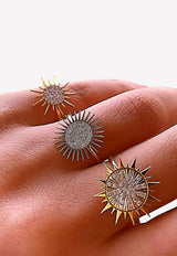 خاتم مجموعة سولي من الذهب الأصفر عيار 18 والألماس الأبيض