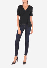 بلوزة بحاشية منفوشة