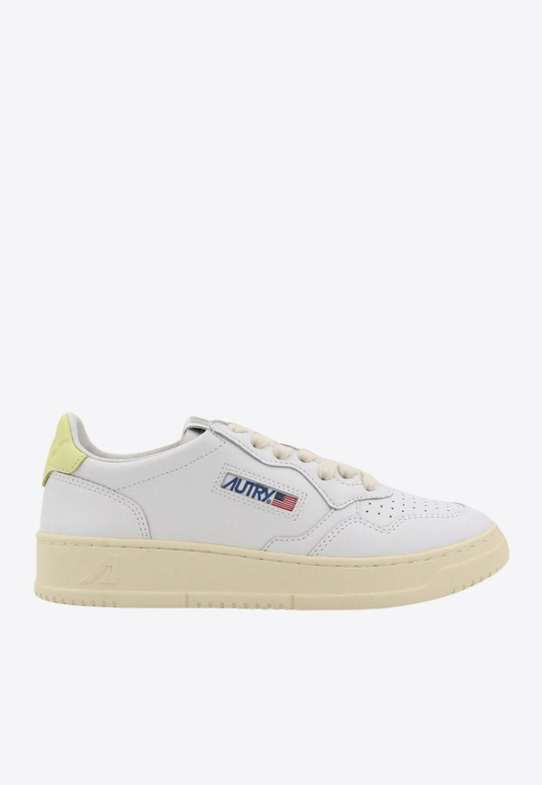 Autry Medalist Low-Top Sneakers White AULWLL58_YELLOW