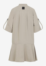 فستان بطول منتصف الساق بشعار الماركة