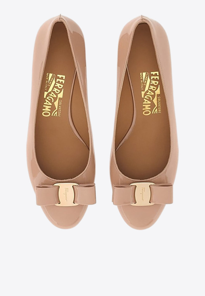 Ferragamo Vara 30 Patent Leather Pumps Beige 01B221 VARA 1 753641 LIGHT BROWN