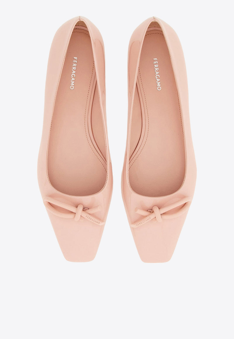 Salvatore Ferragamo Annie Ballet Flats in Patent Leather 01H388 ANNIE 768941 NYLUND PINK Pink