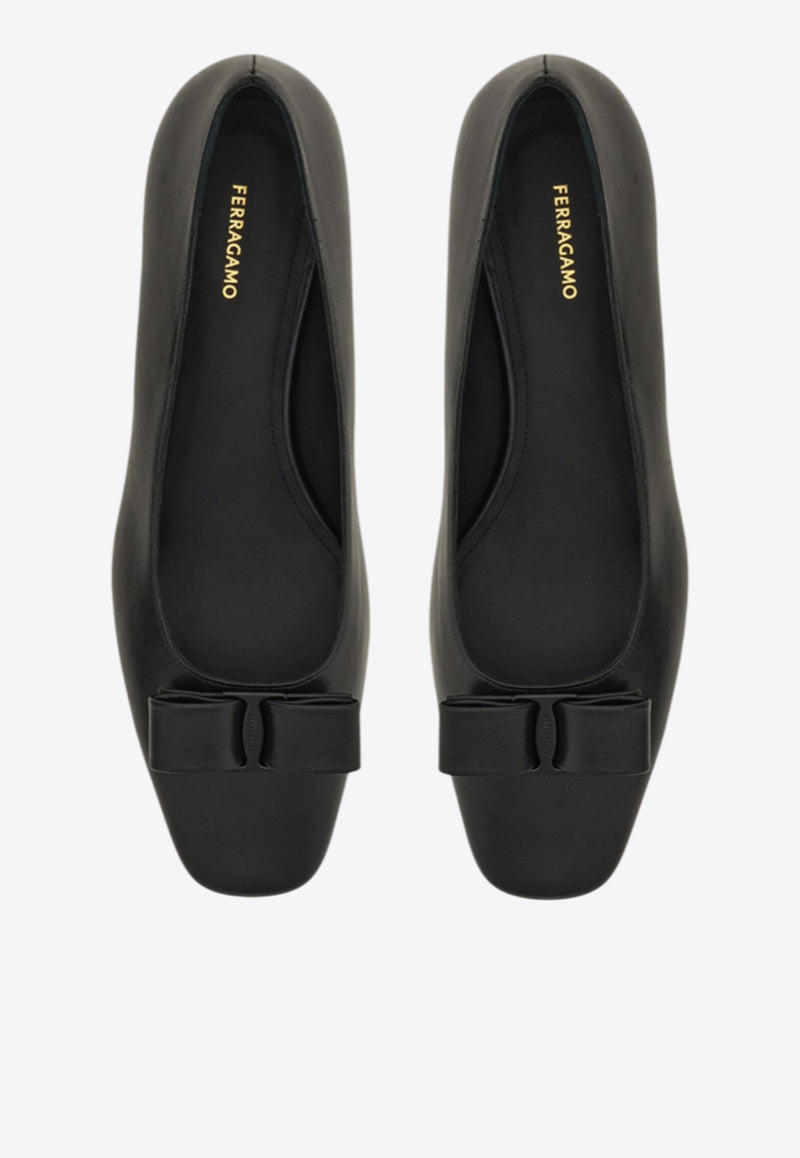 Ferragamo Rirri 30 Iconic Bow Nappa Leather Pumps Black 01K520 RIRRI 785559 NERO