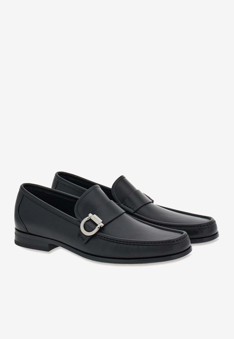 Salvatore Ferragamo Caspian Gancini Loafers 027963 CASPIAN 775114 NERO Black