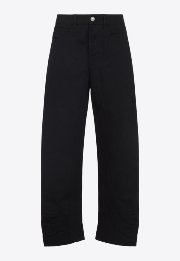 04 Straight-Leg Jeans