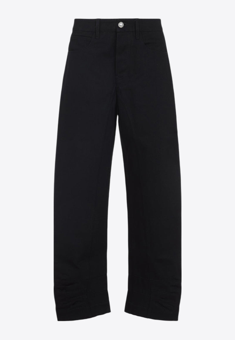 04 Straight-Leg Jeans