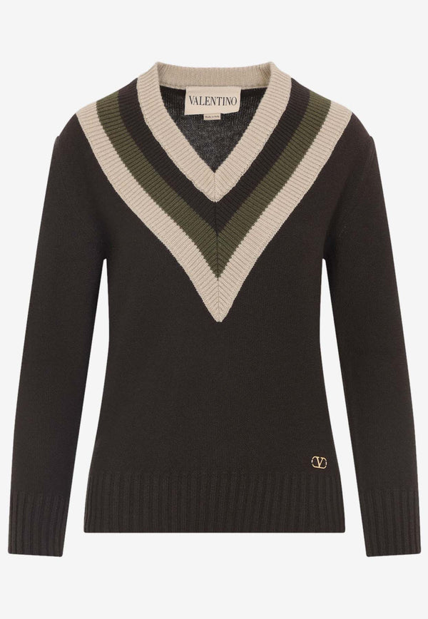 V-Neck Sweater in Wool and Cashmere