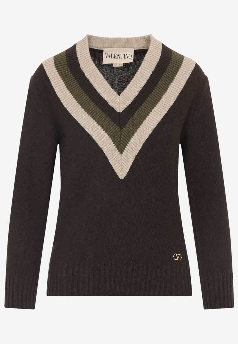 V-Neck Sweater in Wool and Cashmere