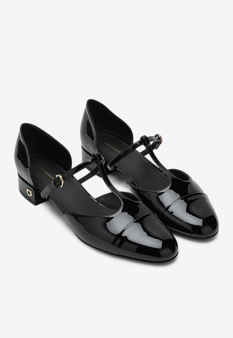 Salvatore Ferragamo Linette T-strap Ballet Flats in Patent Leather Black 07783421CLE/P_FERRA-NR