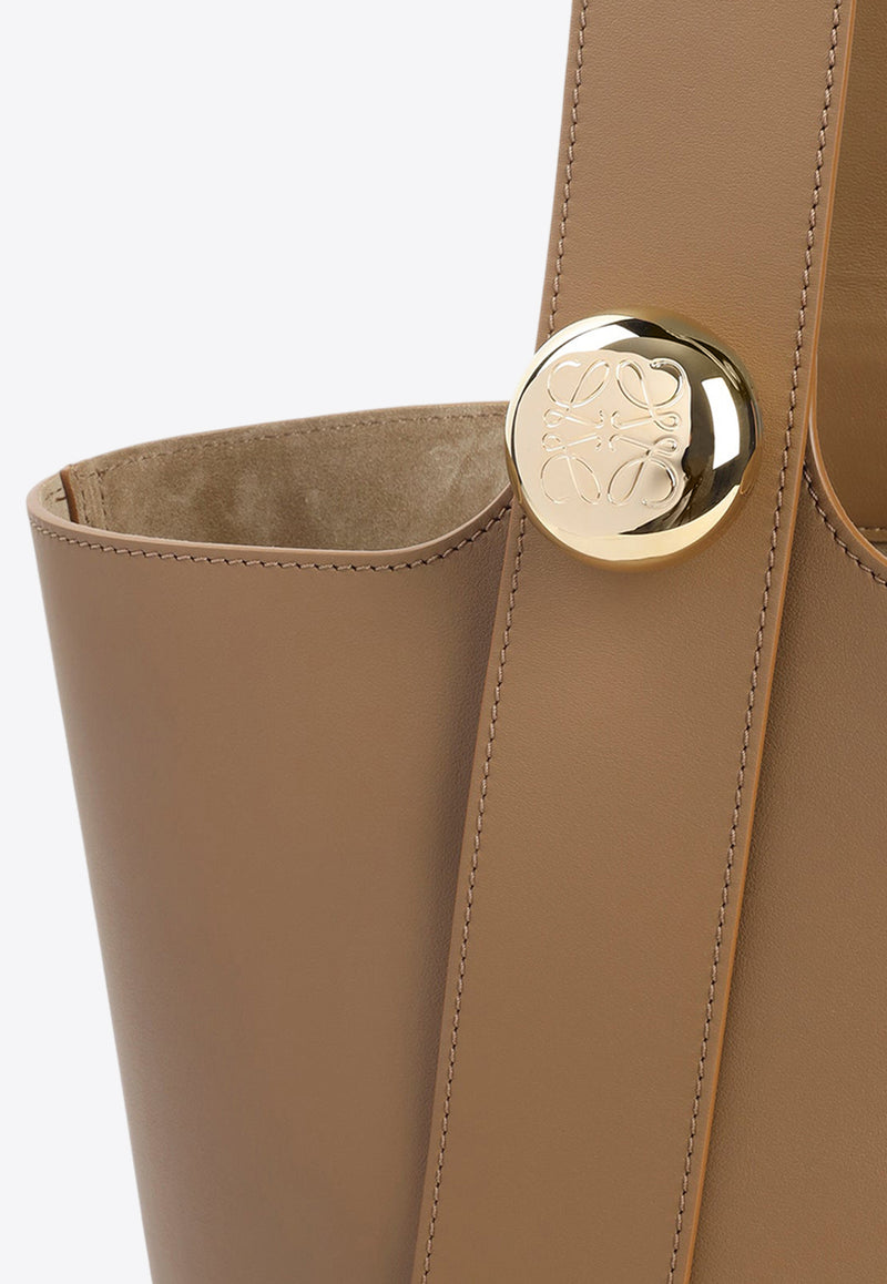 Medium Pebble Bucket Bag