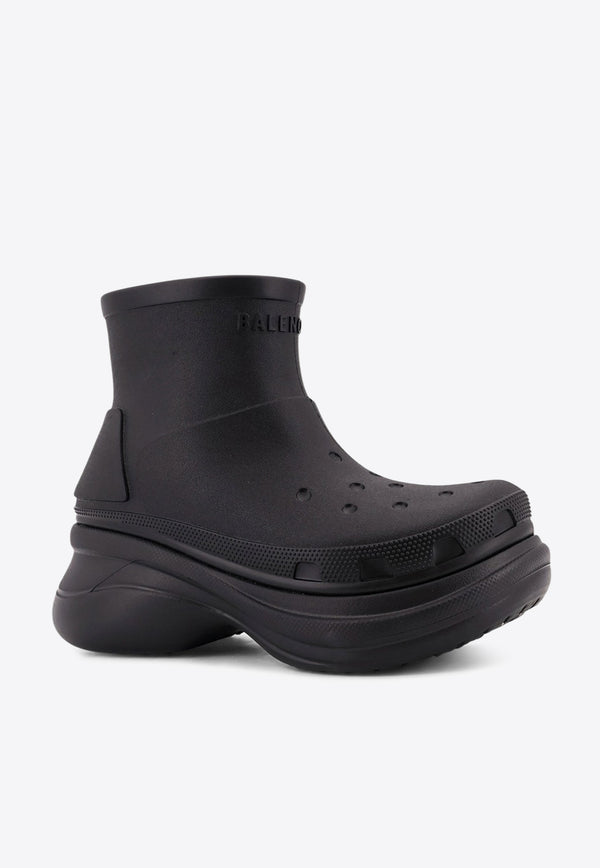 Balenciaga X Crocs Rubber Ankle Boots Black 815522W1S8E_1000_Black_32772856