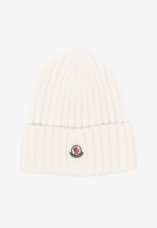 Moncler Logo Patch Ribbed Wool Beanie Ivory K20933B00036A9327_030