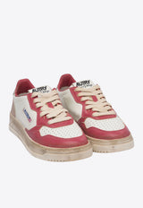 Autry Medalist Low Super Vintage Leather Sneakers Red AVLWSV49_3f3cd986-cbf8-40ab-8e34-0092e6d36327