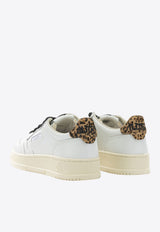 Autry Medalist Low Sneakers White AULWOC01_88d1c0f3-a19f-411b-a2a9-05a95213484f