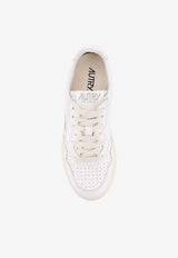 Autry Medalist Low-Top Sneakers White AULWLL15WHTWHT_White_29842137