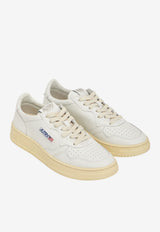 Autry Medalist Low-Top Leather Sneakers White AULM-LL-15