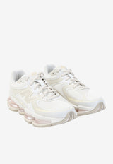 2000 Low-Top Sneakers