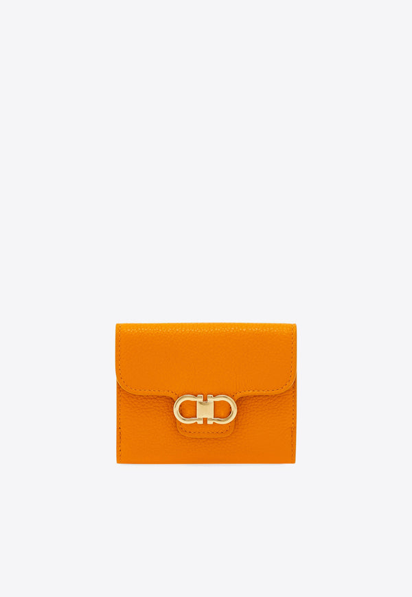 Ferragamo Gancini Grained Leather Compact Wallet Orange 220961 PORTAFOGLIO 785778 TUMERIC